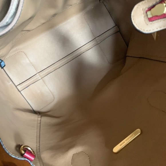 Michael Kors Studio Mercer Large Tote. - Picture 9 of 9